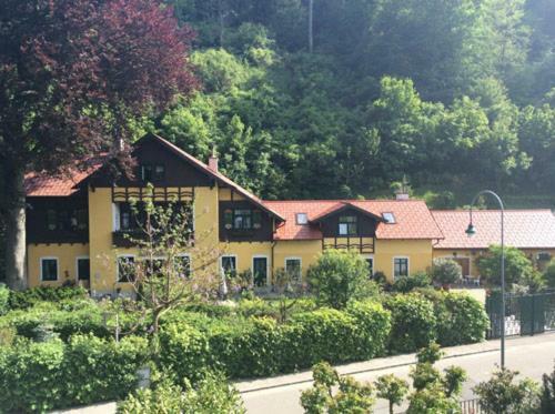 Villa Kreuthhof Appartements Klosterneuburg Εξωτερικό φωτογραφία