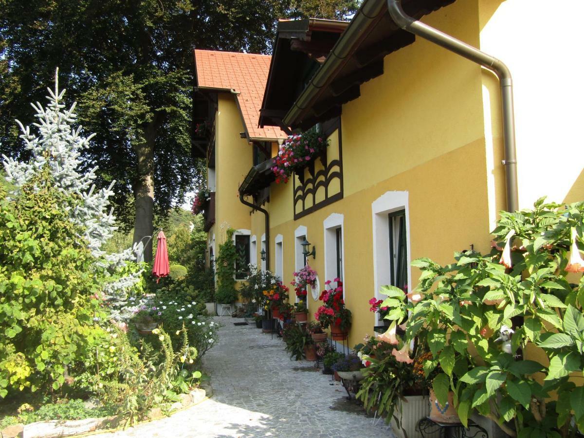 Villa Kreuthhof Appartements Klosterneuburg Εξωτερικό φωτογραφία